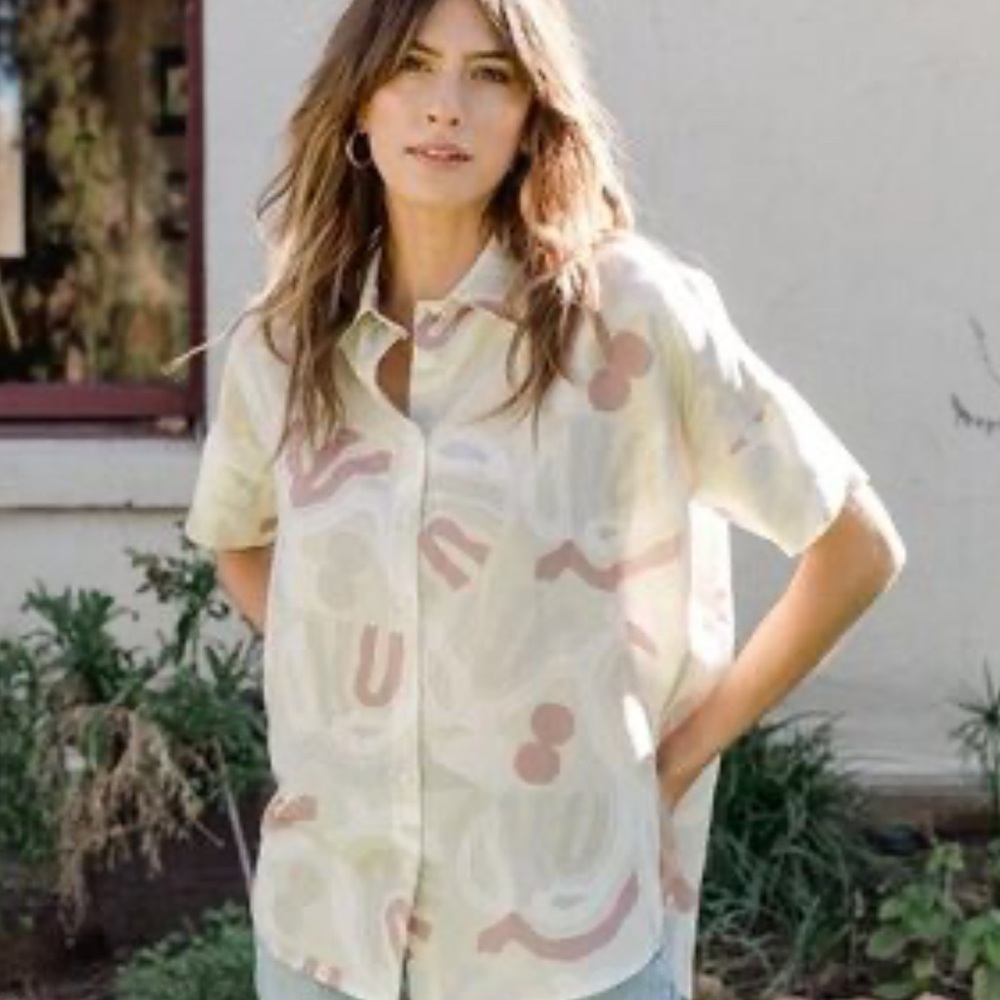 Tradlands Women's Button Down Shirt in Cream and Pink Berenice